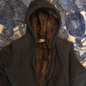Hollister faux fur lined hoodie sz small